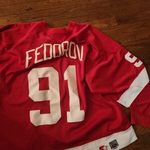 STARTER Red and White Hockey Jersey #91 Fedorov